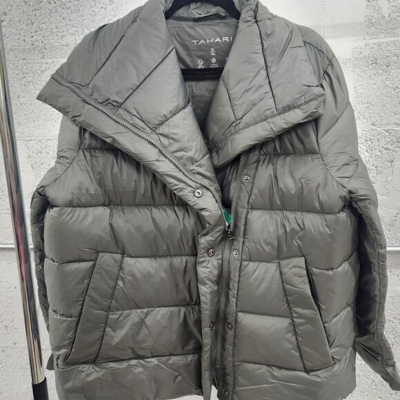 NWT Tahari Women’s Puffer Jacket Water Repellent Premium Insulation Green XL - Picture 4 of 10